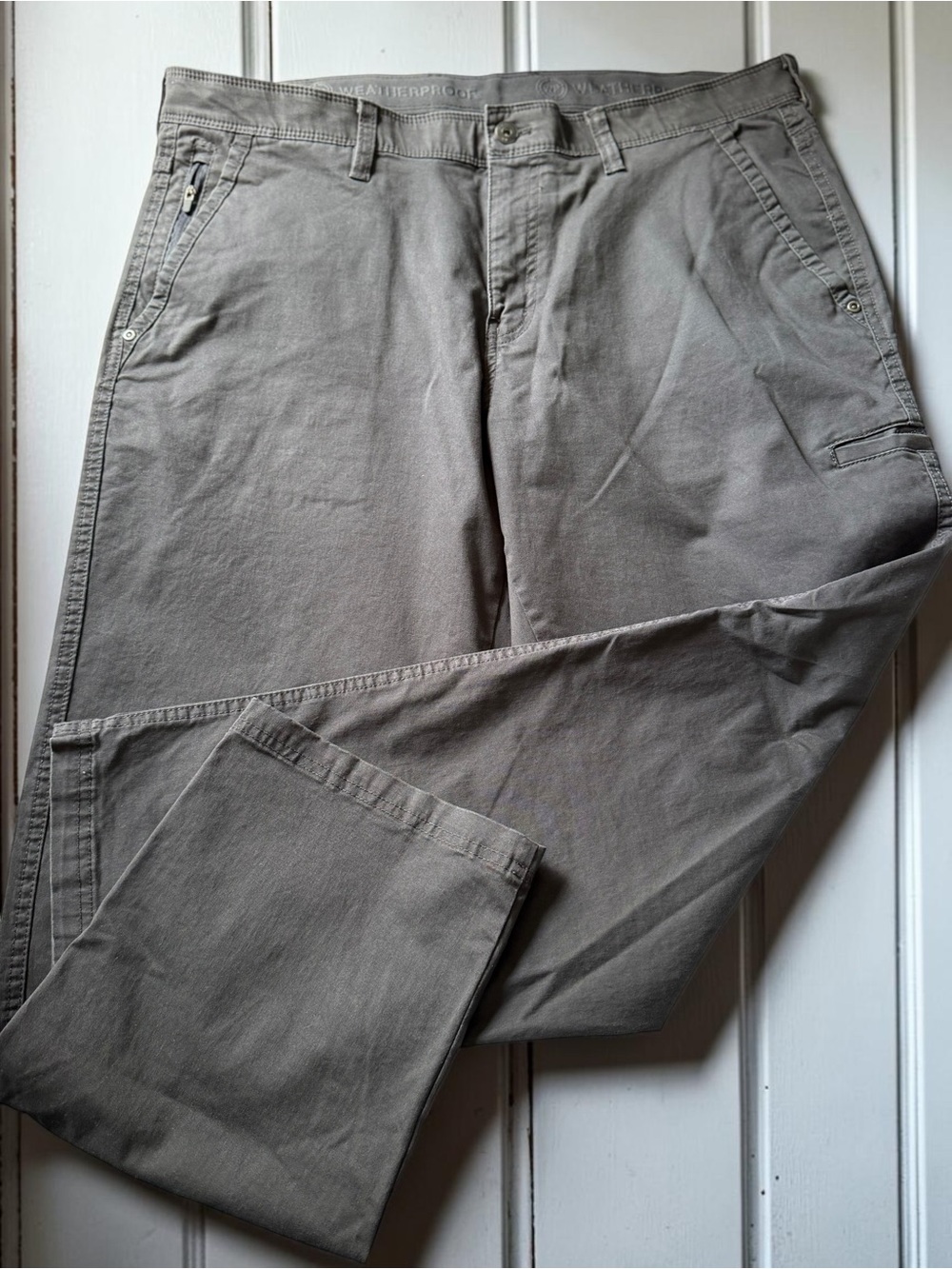 Weatherproof Vintage Men’s Gray Cargo Pants Size 38” x 30” Casual Chino Utility